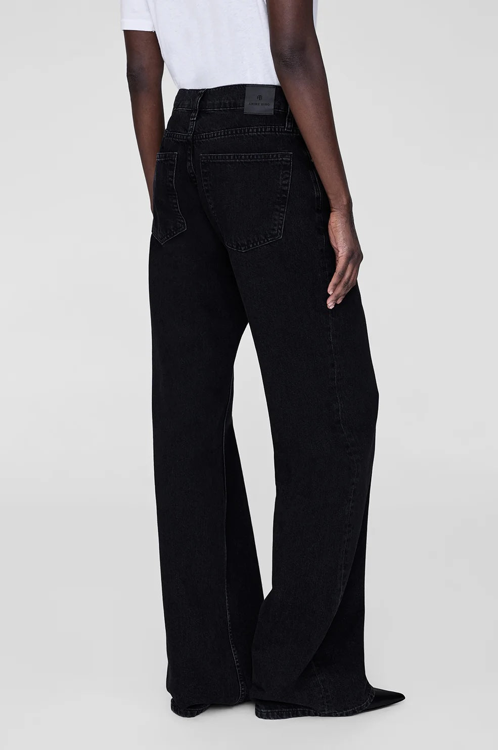 Hugh Jean - Vintage Black