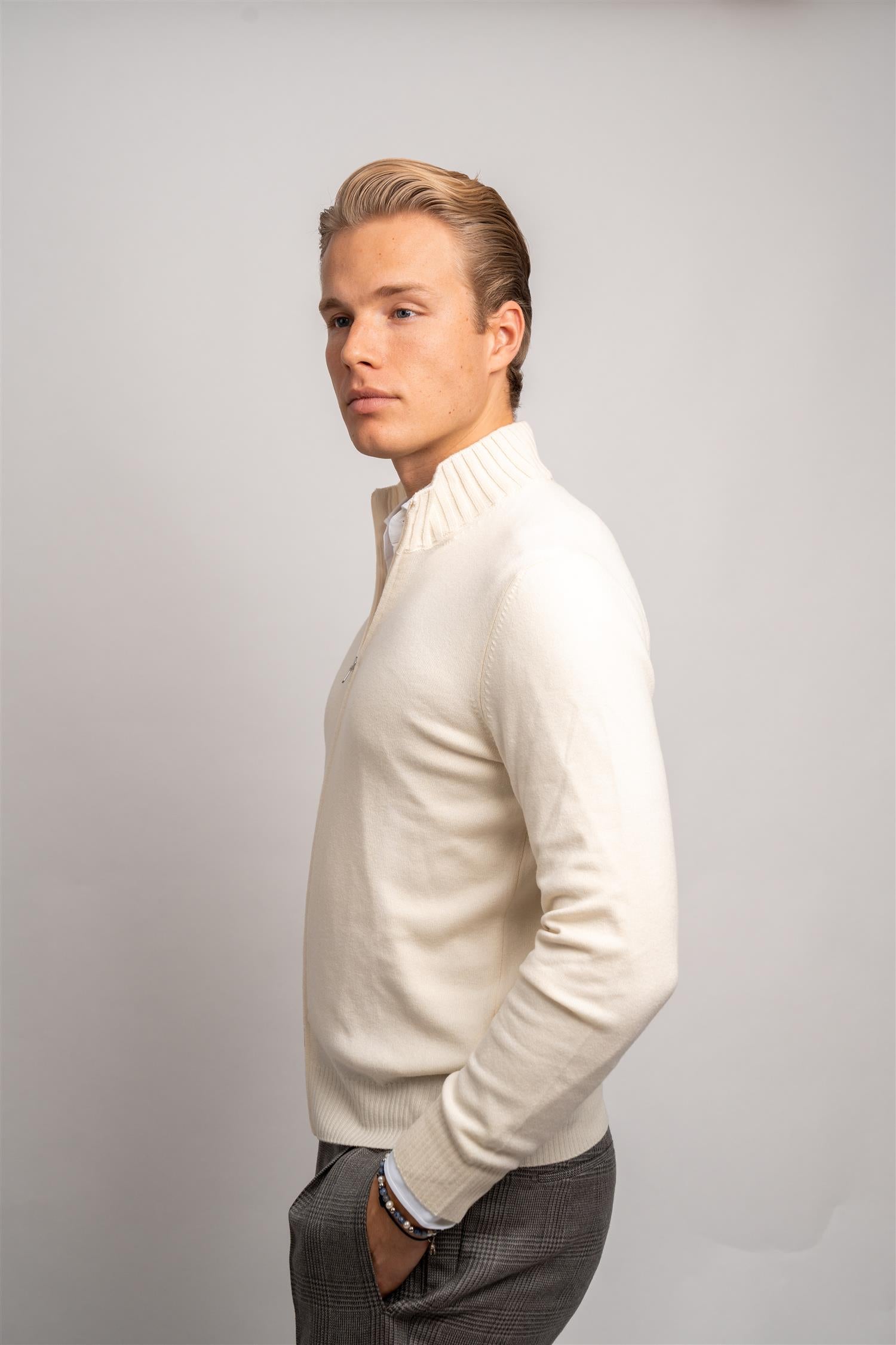 Full Zip - Off-White