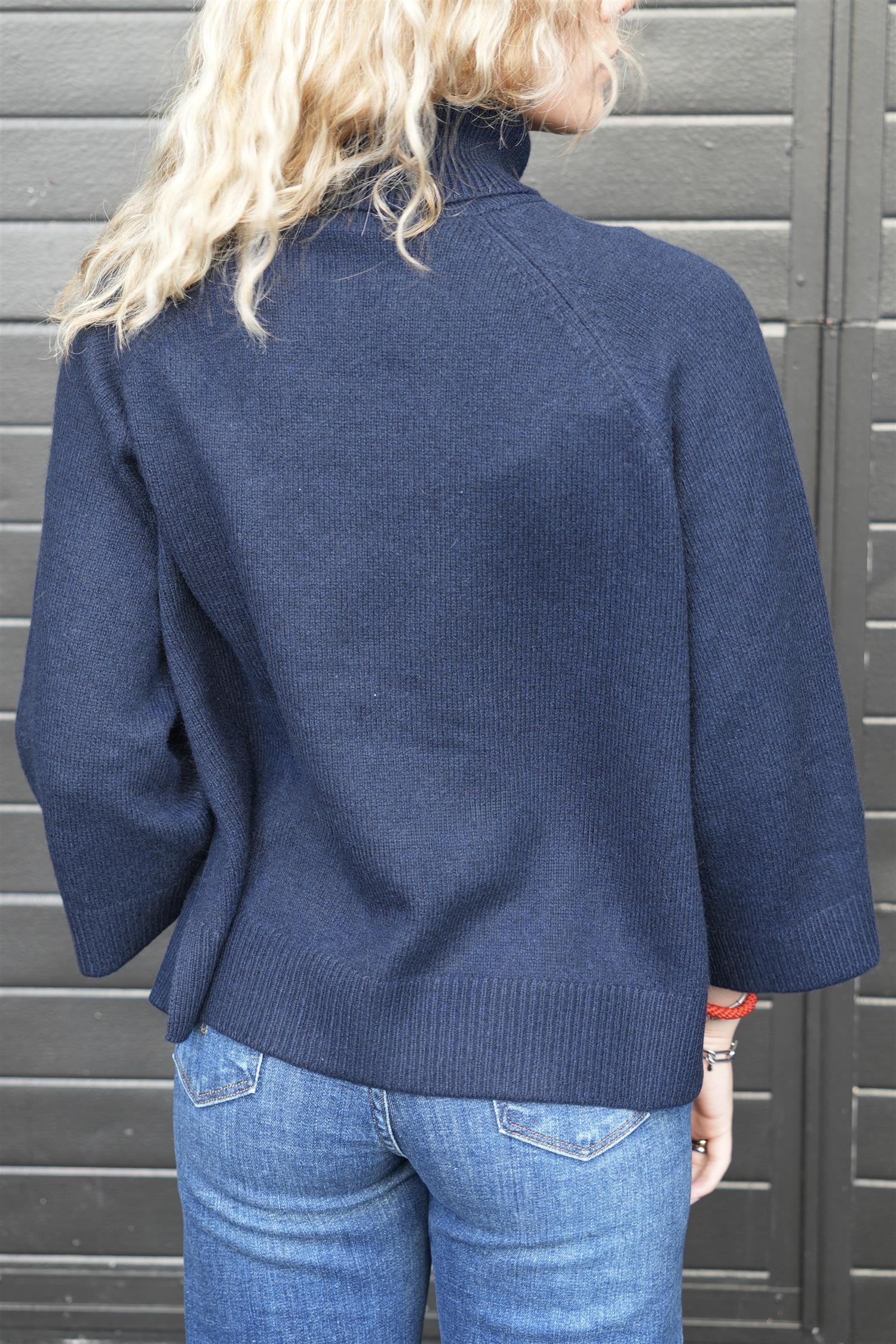Cashmere Turtle Neck Navy