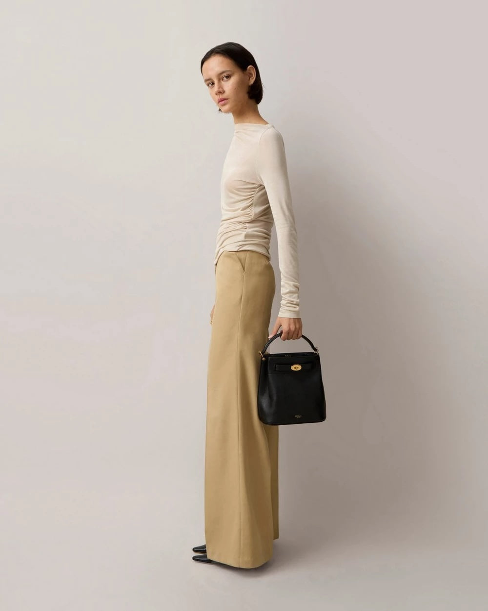 Islington Bucket Small Classic Grain Black