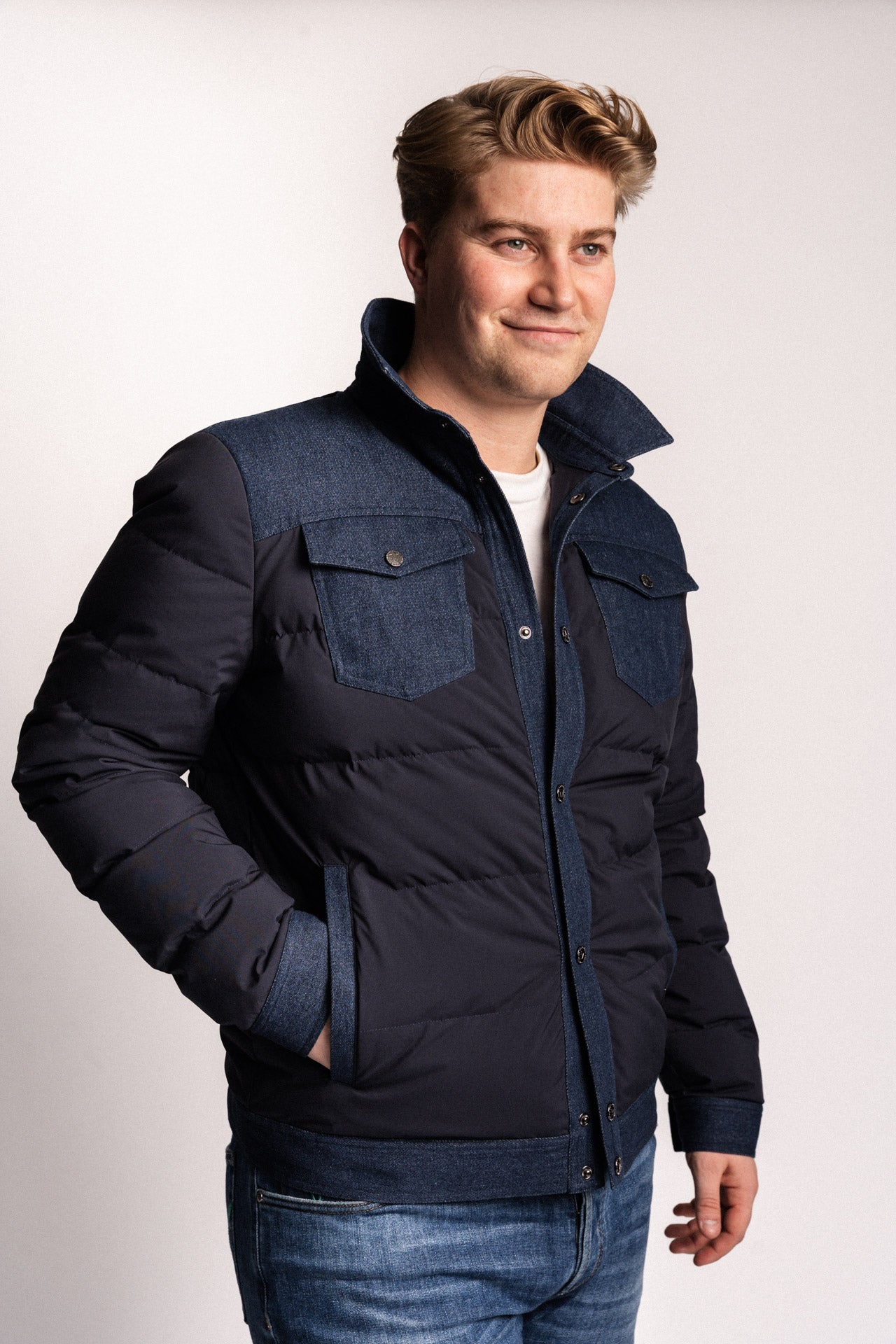 Micke - Midnight Navy