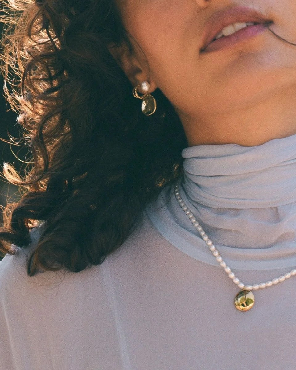 Pearl Signet Earrings Gold