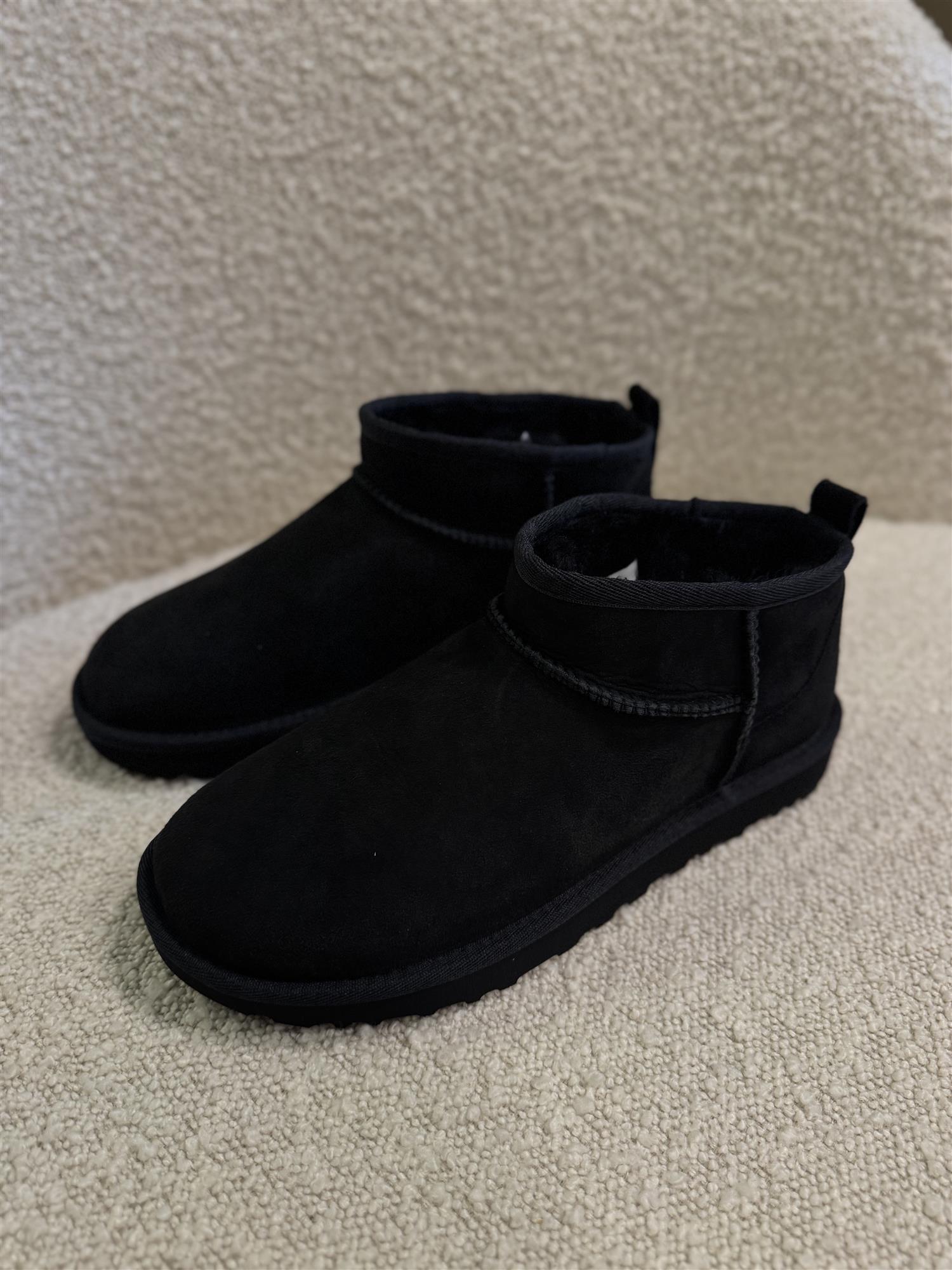 W Classic Ultra Mini Black