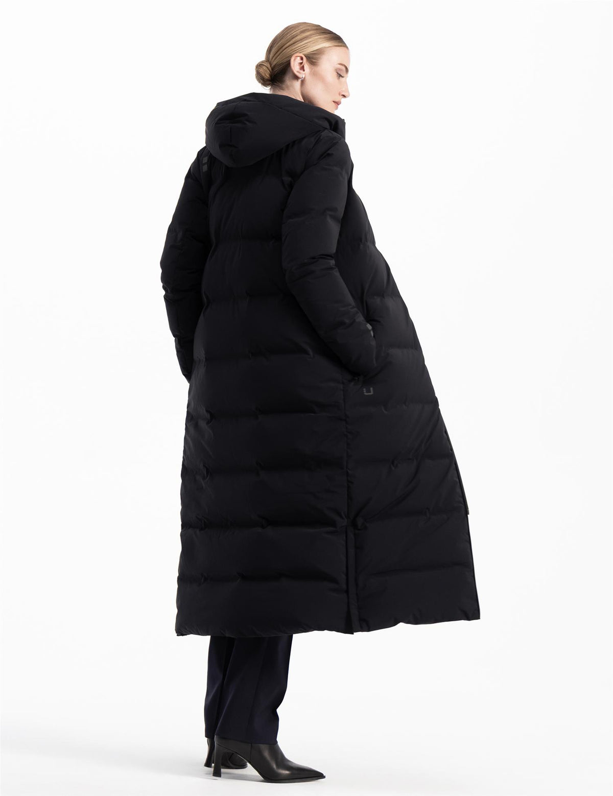 Infinity Down Coat - Black