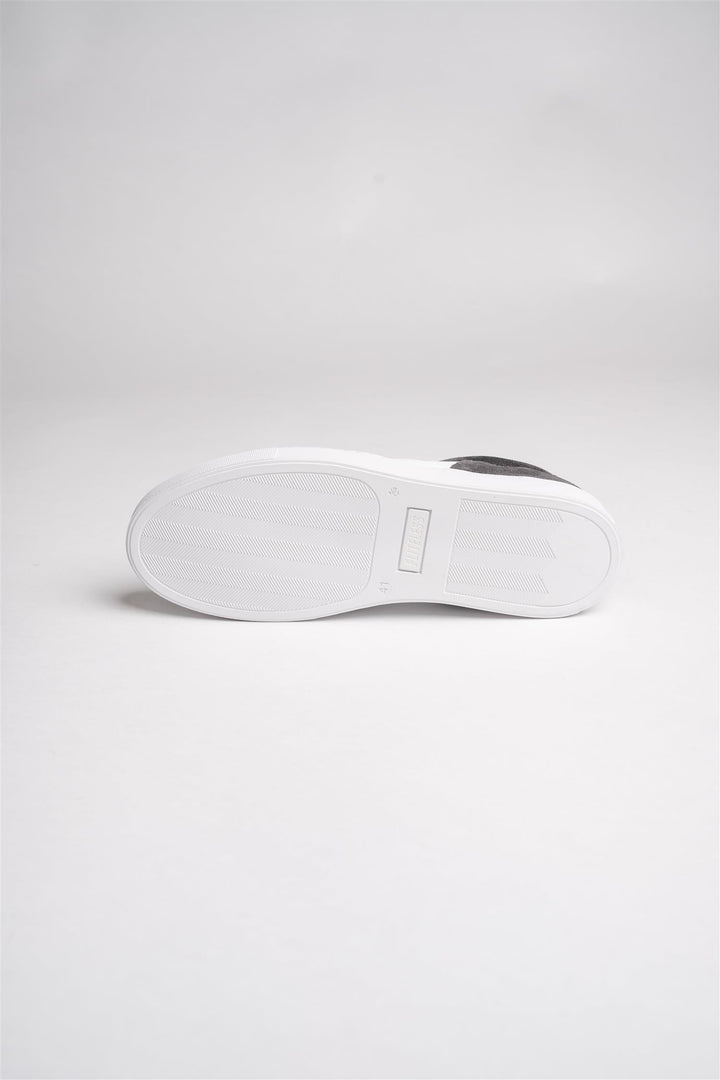 Sneaker 2 - Grey suede
