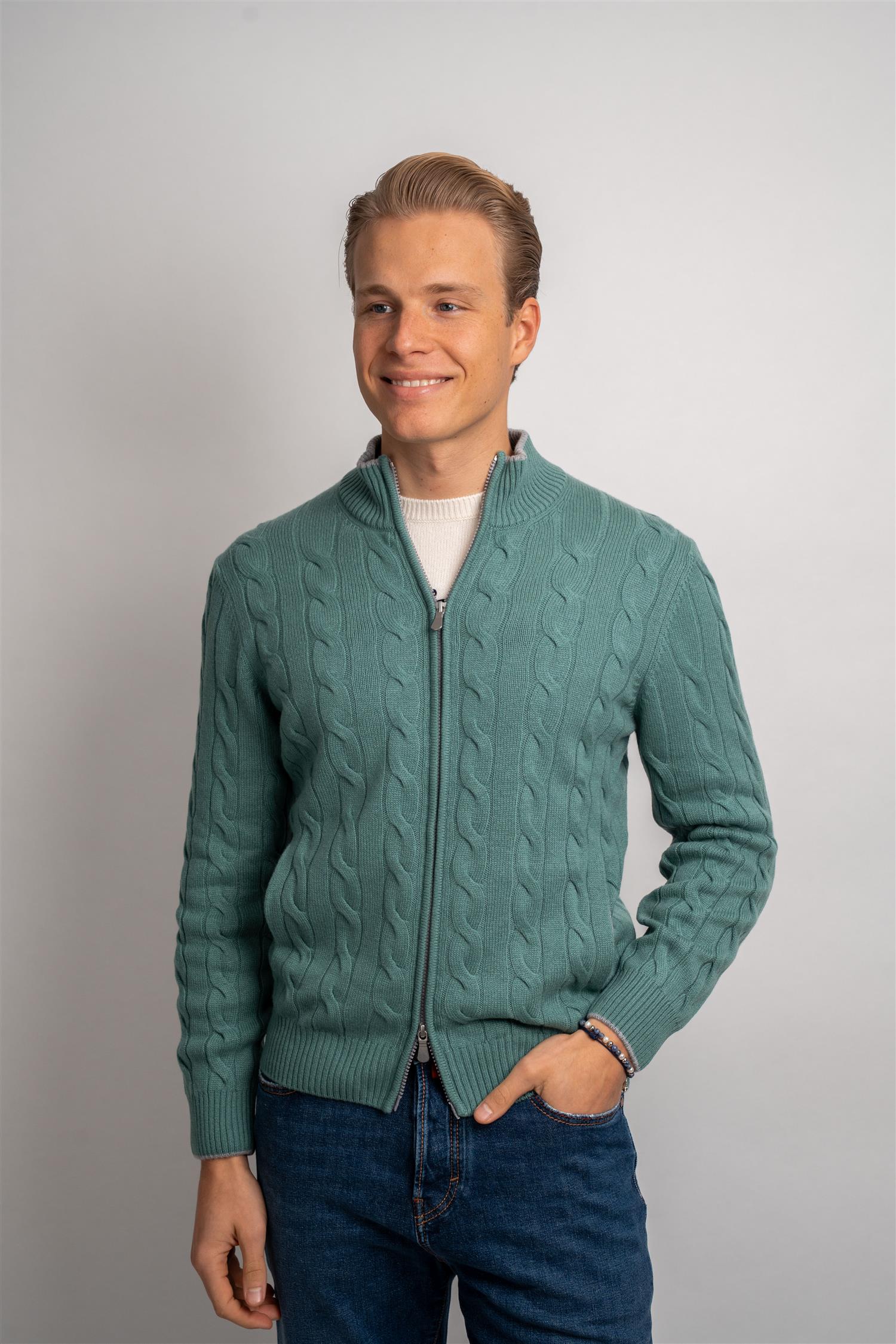 Cable Knitted Cashmere - Mid Green