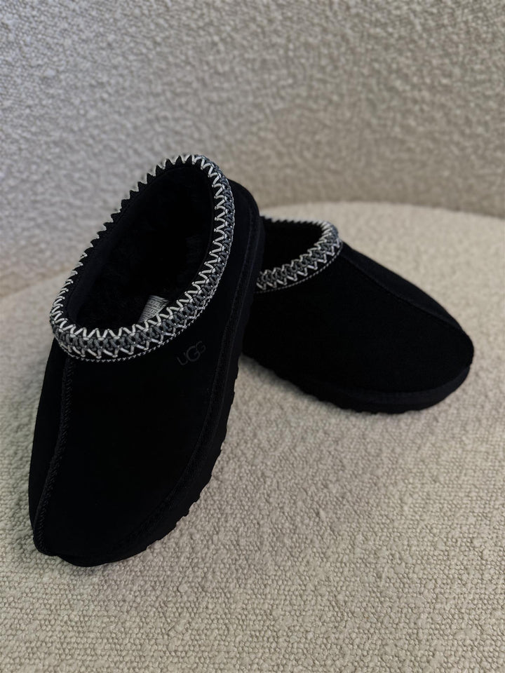 W Tasman Black