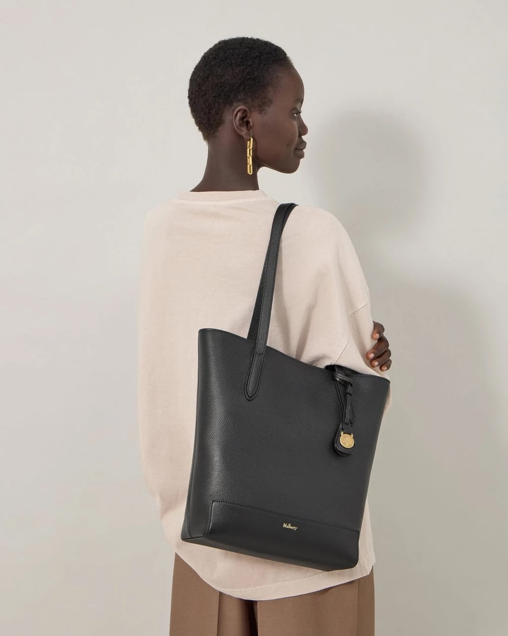 A4 North South Shopper Black