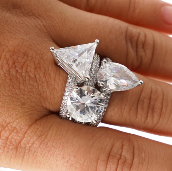 Mega Triangle Ring White Silver