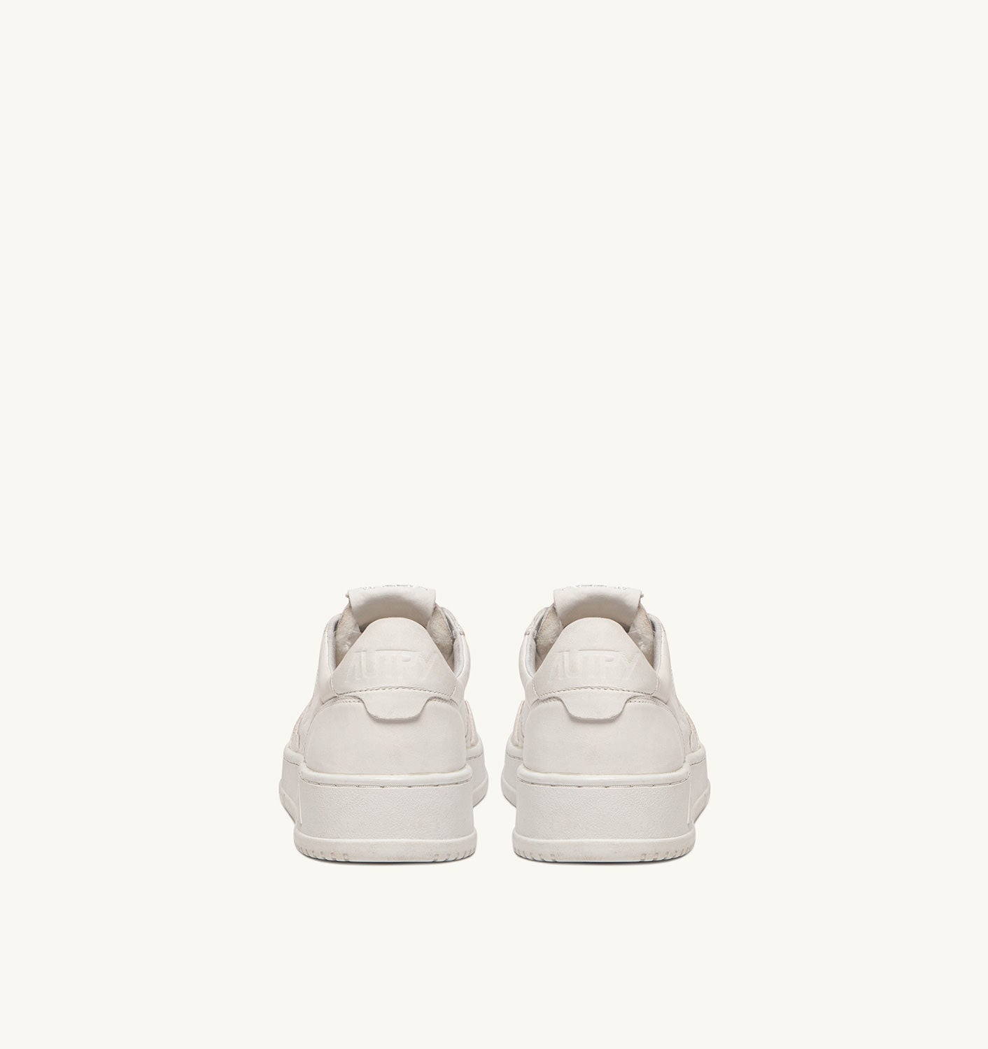 Medalist low Solid Goat - White