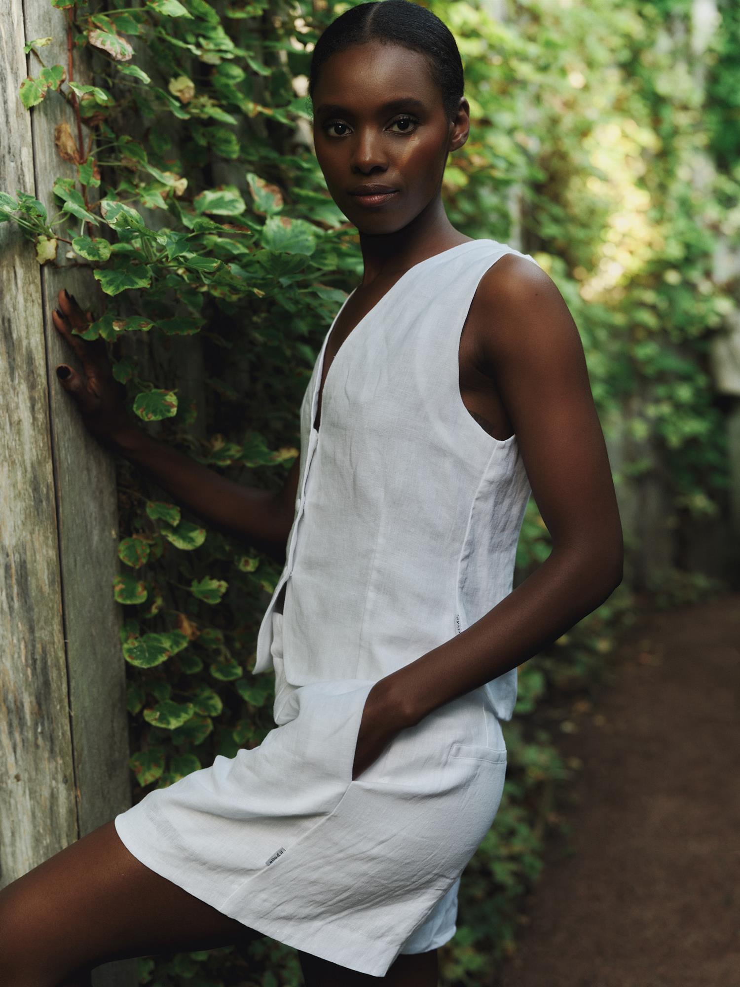 Freya Solid Linen Shorts White