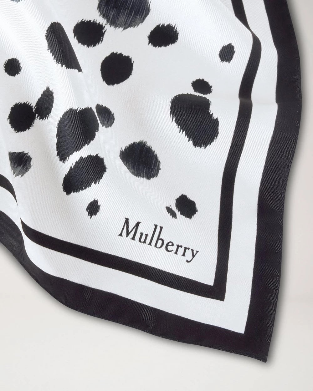 Dalmatian Square 90 Black-Ecru