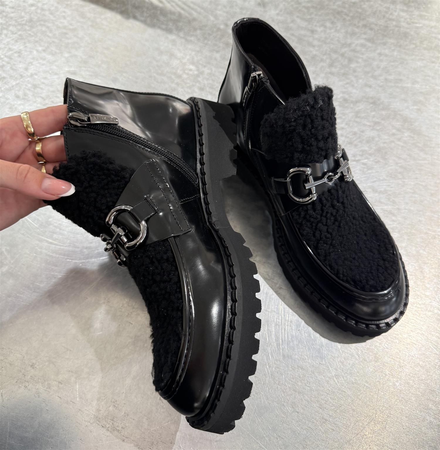 Shearling high loafer black