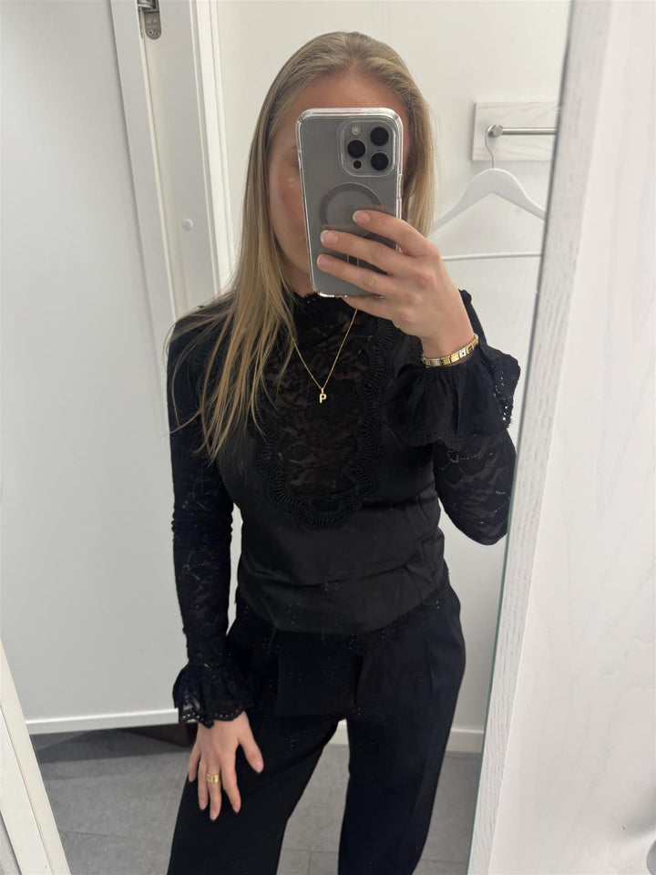 Margot Top Black
