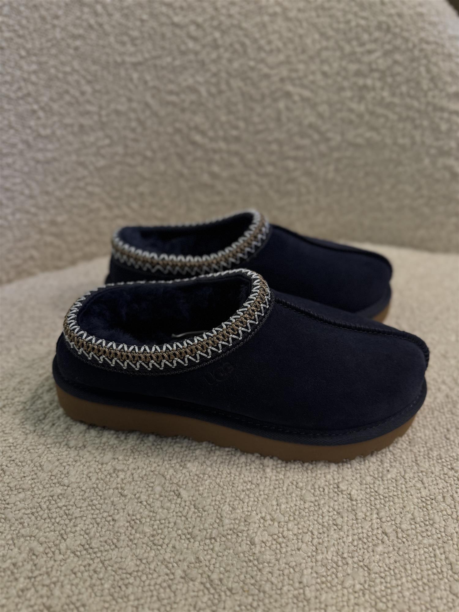 W Tasman Dark Indigo