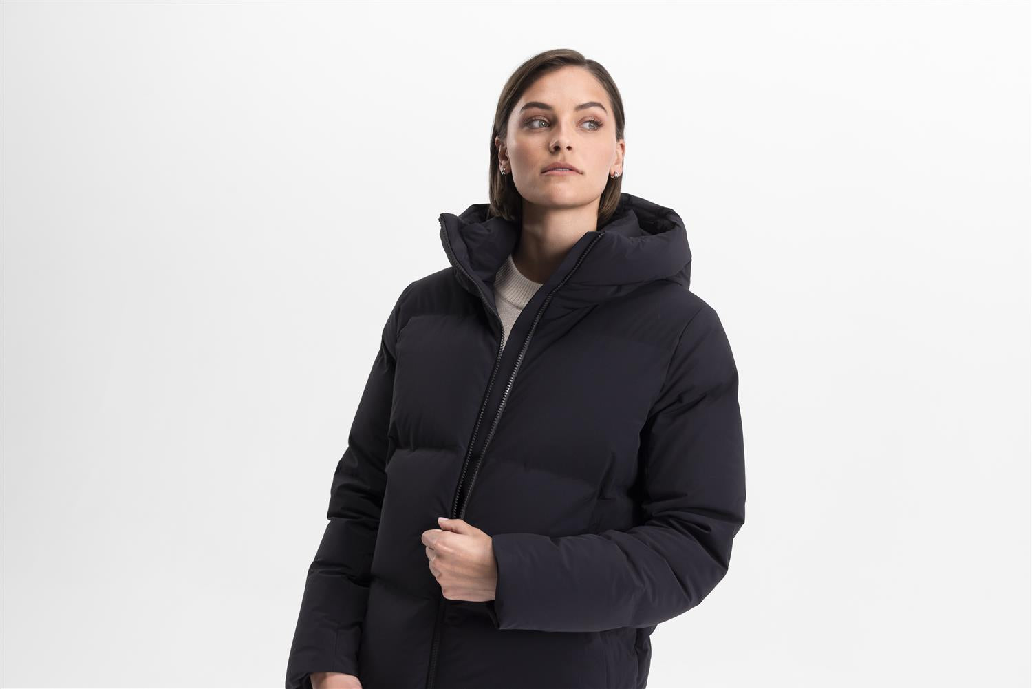 W Halo Down Jacket Black
