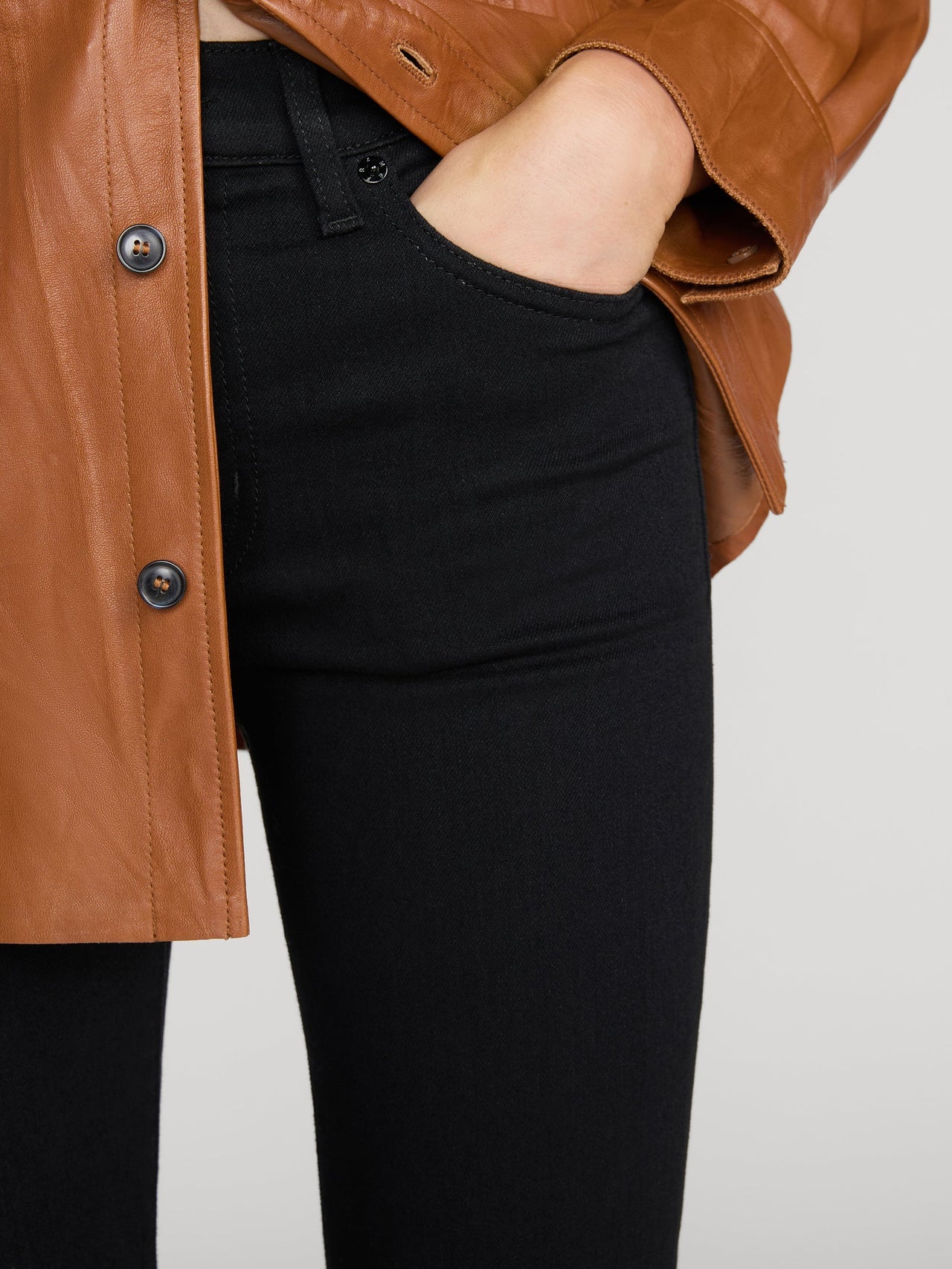 The Flare Black