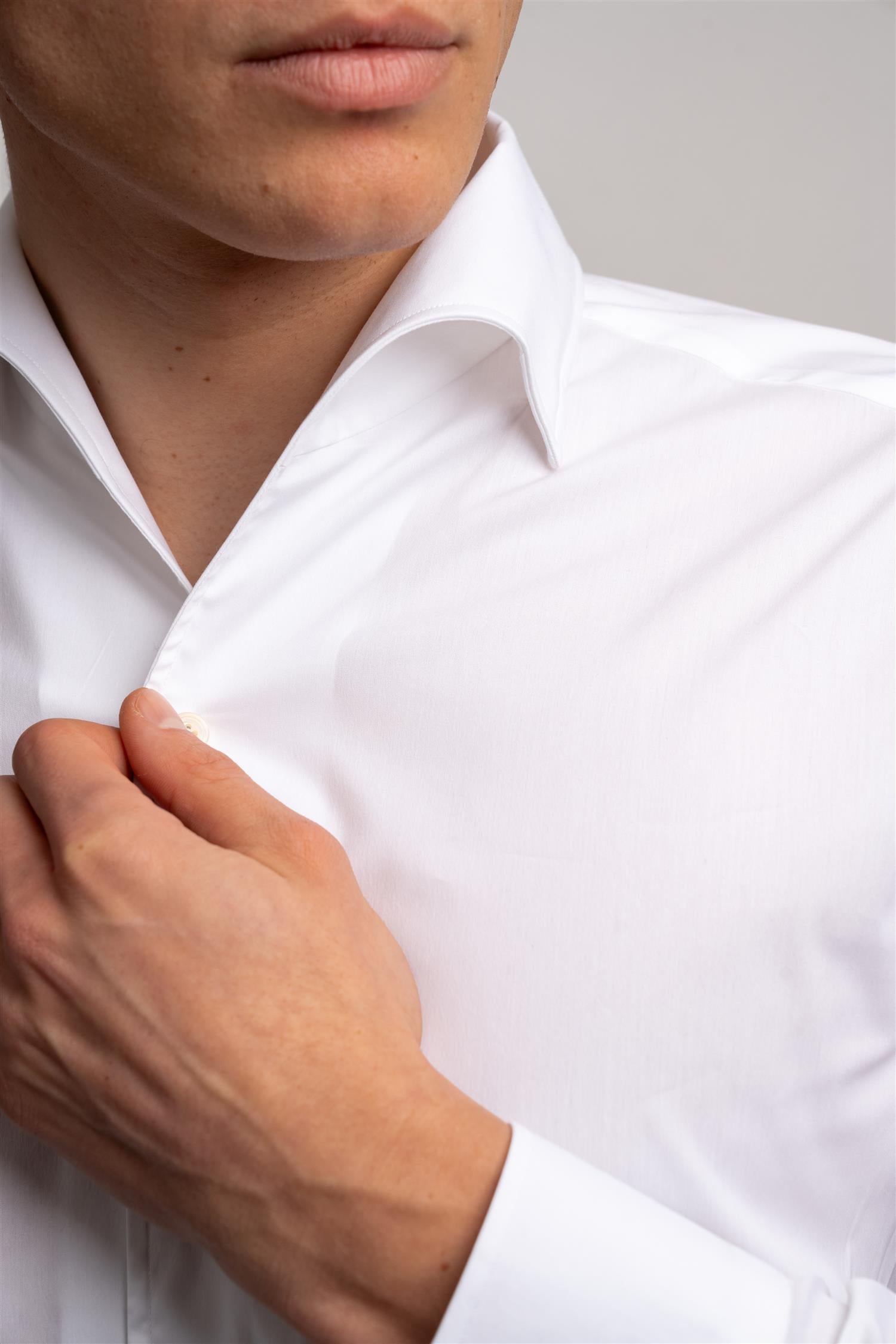 Spread Collar - White