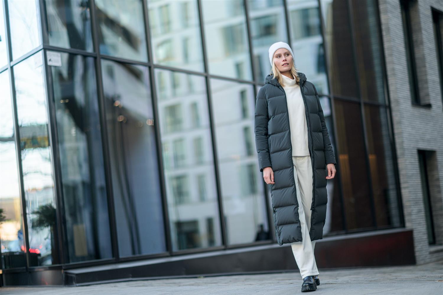 W Infinity Down Coat Night Olive