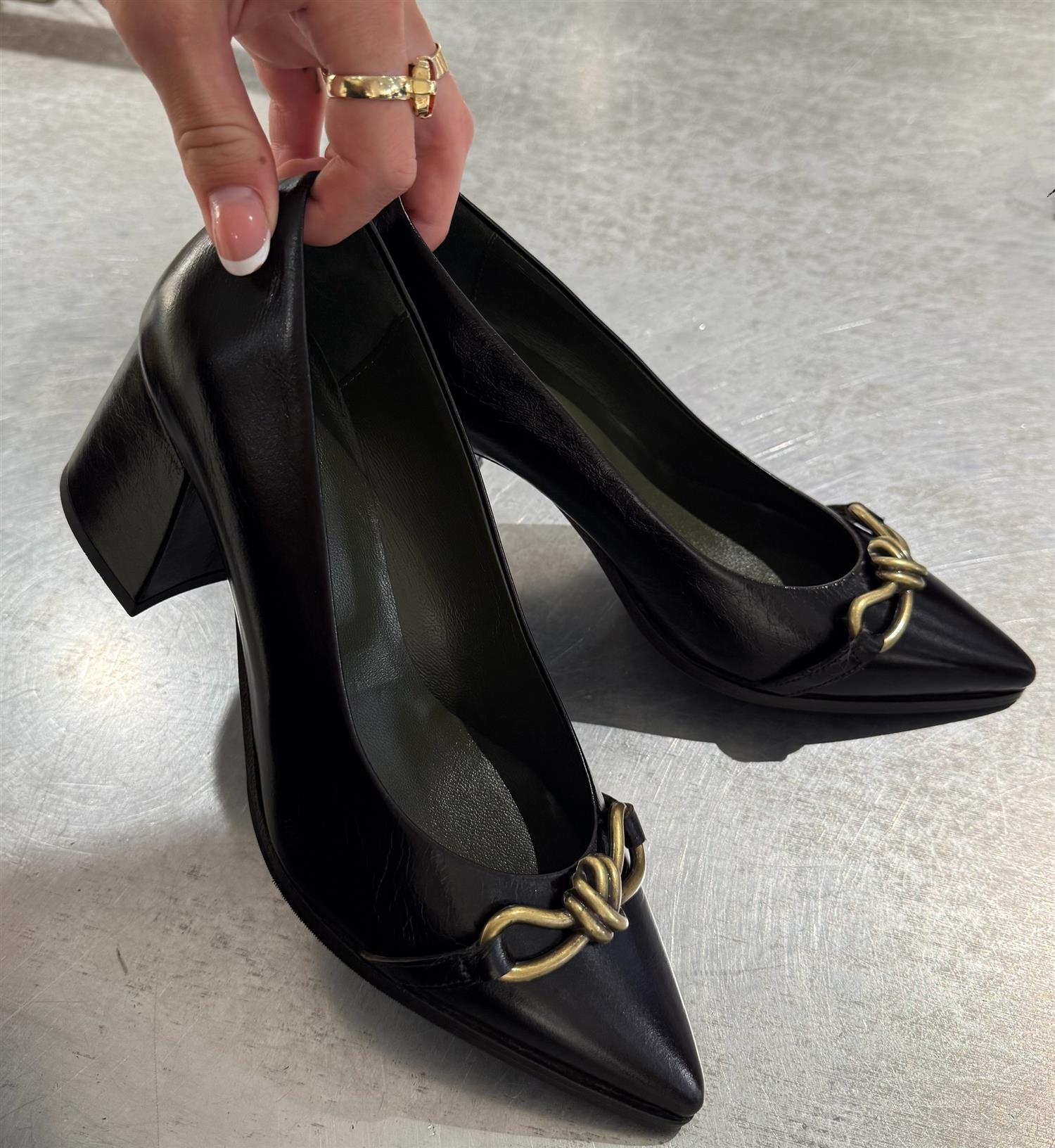 Heel Brown - Gold detail