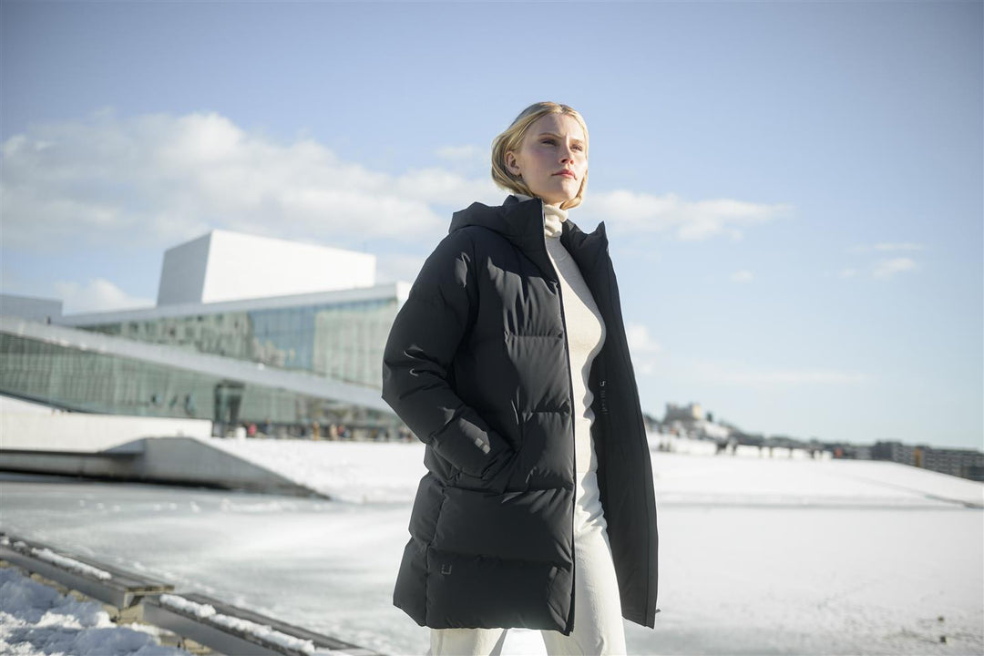 W Thundra Parka Black