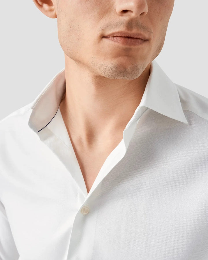 Elevated dress shirt hvit