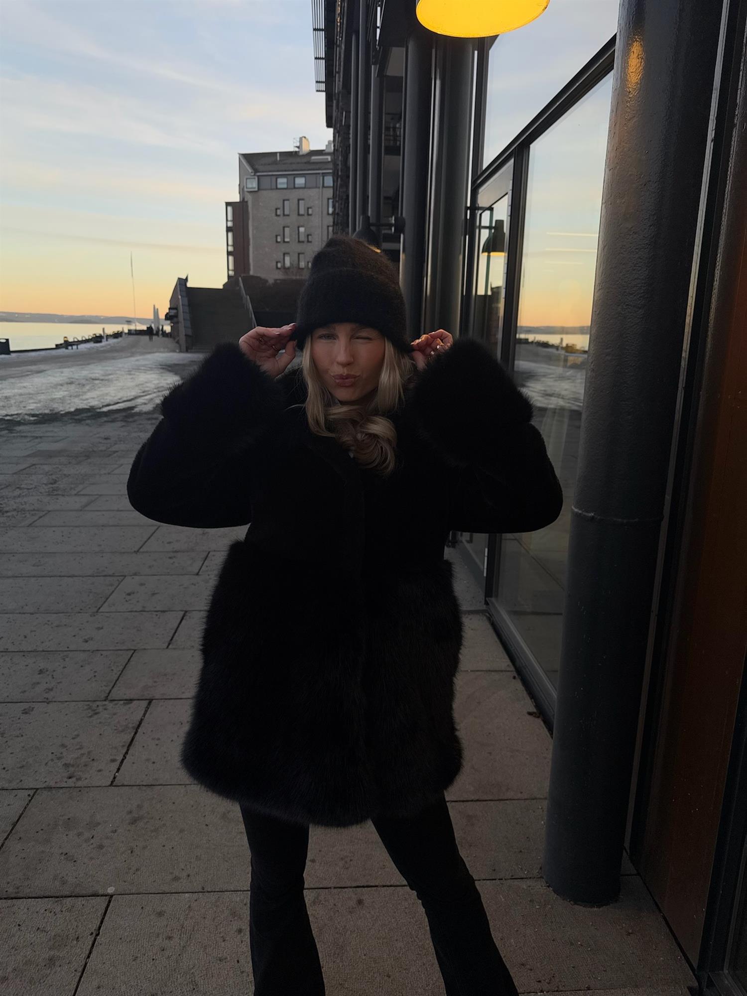 Silje Chunky Hat Black