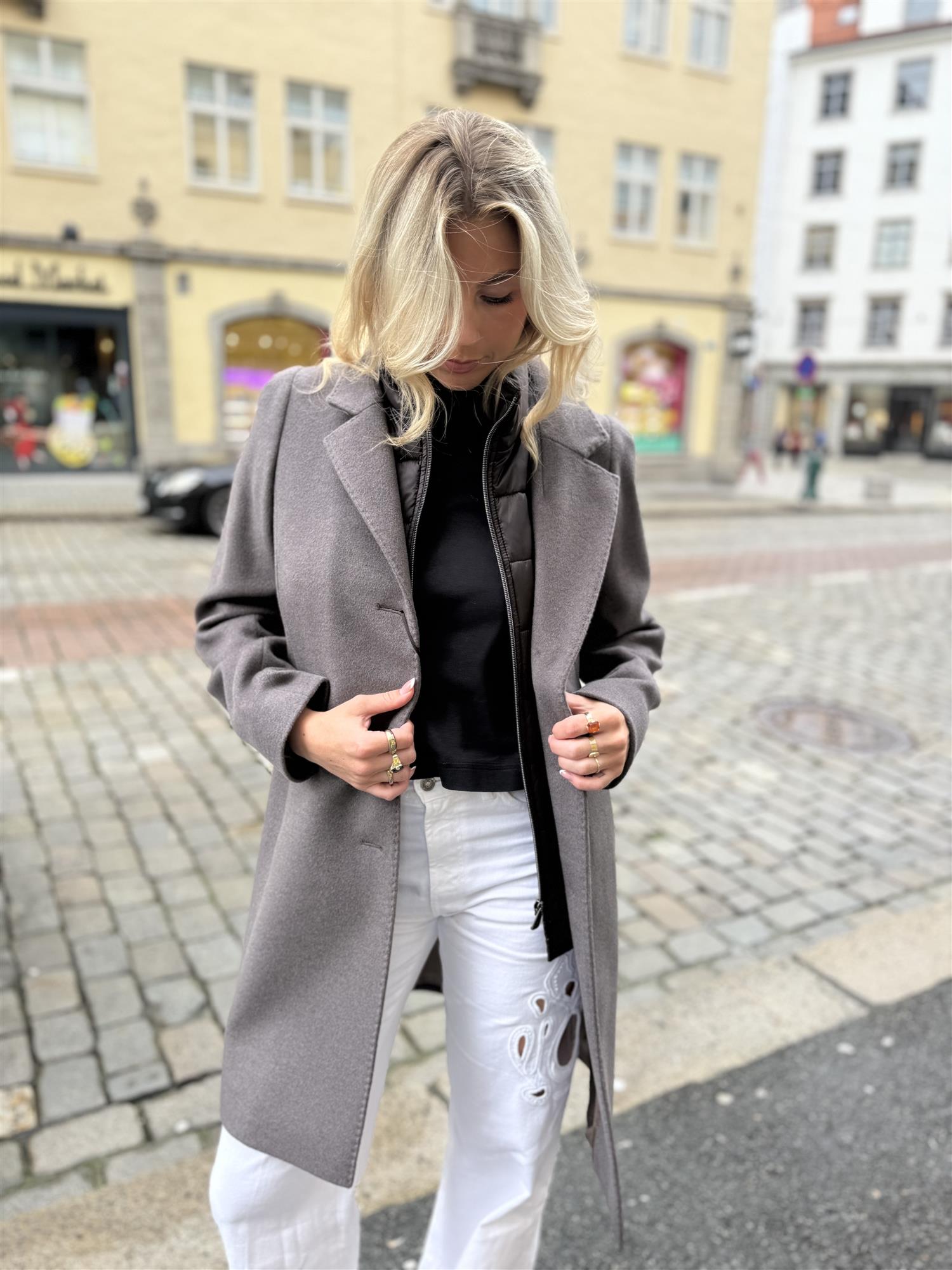 Coat Wool Detachable Nylon Bib