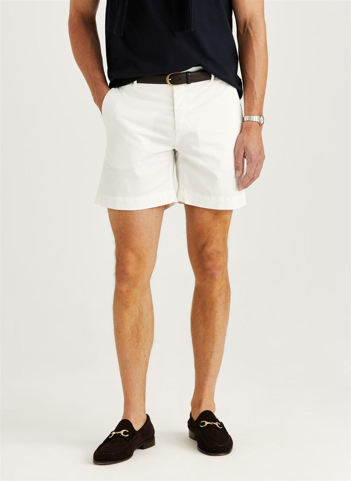 Jeffrey Summer Chino Shorts 7" - Off White