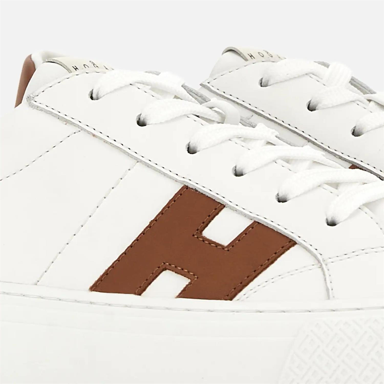 Allacciato Sneaker - White/Brown