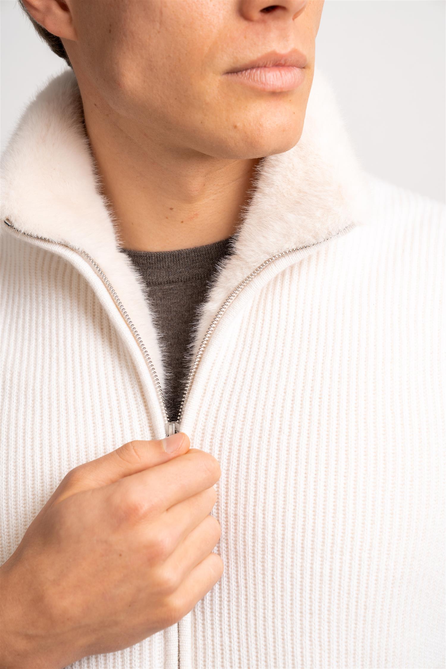 Cashmere Vest - White