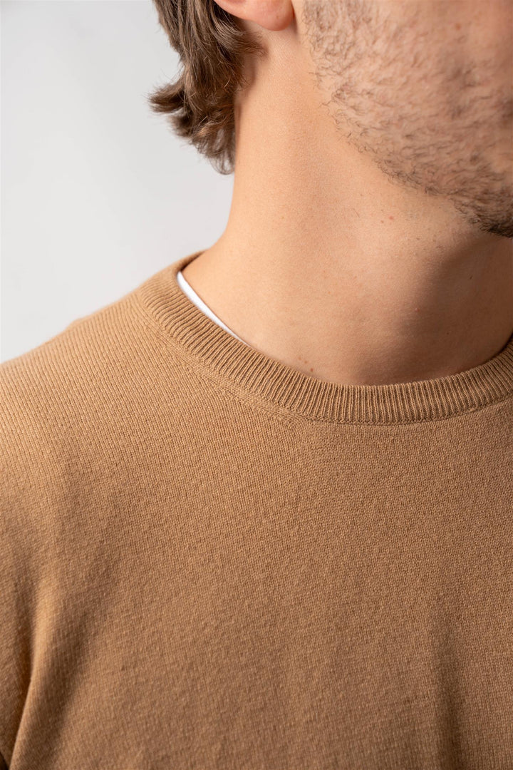 Crew Neck - Camel