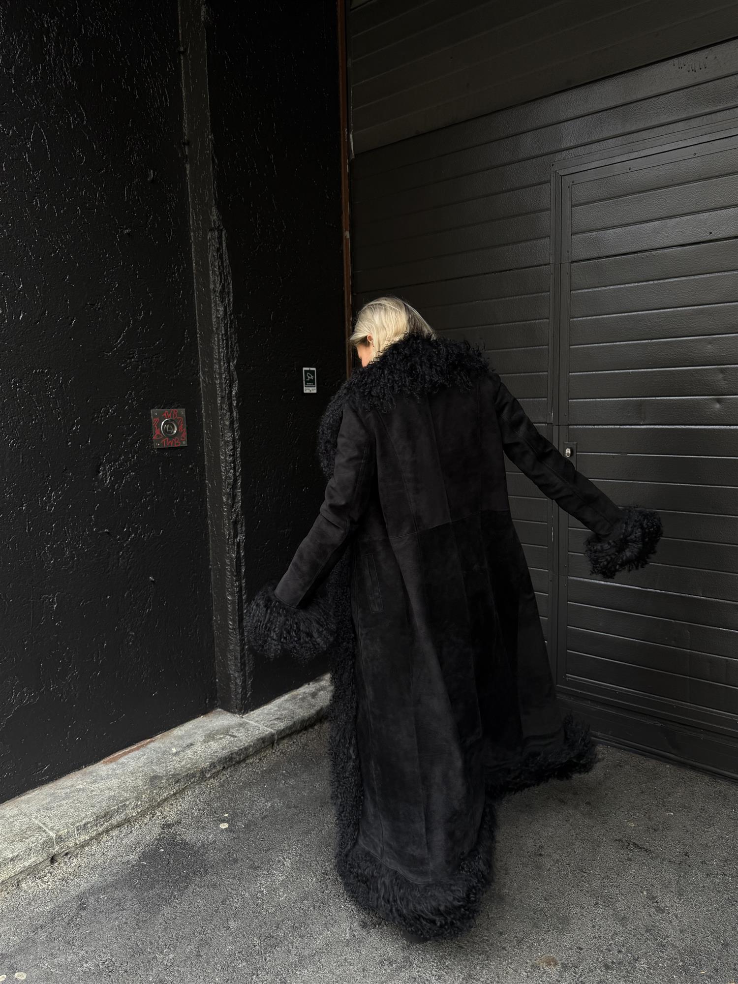 AVA COAT LONG - BLACK