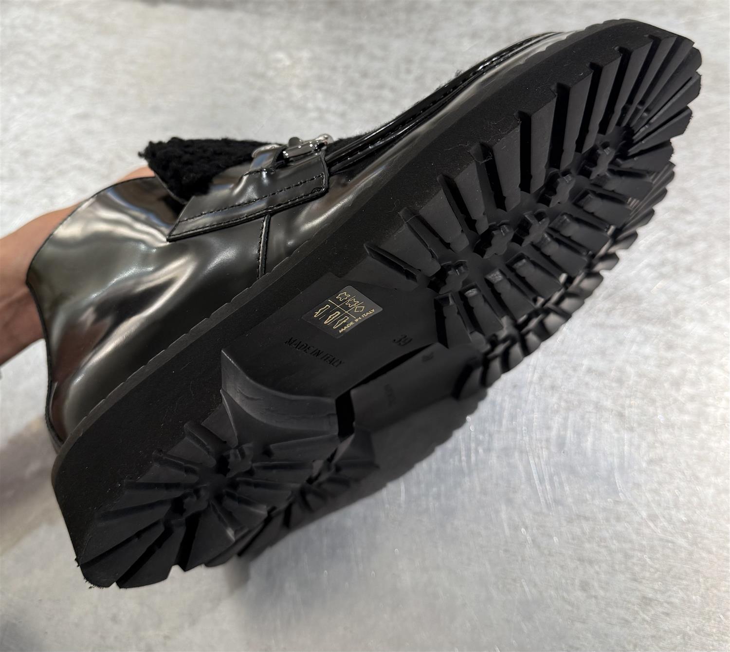 Shearling high loafer black