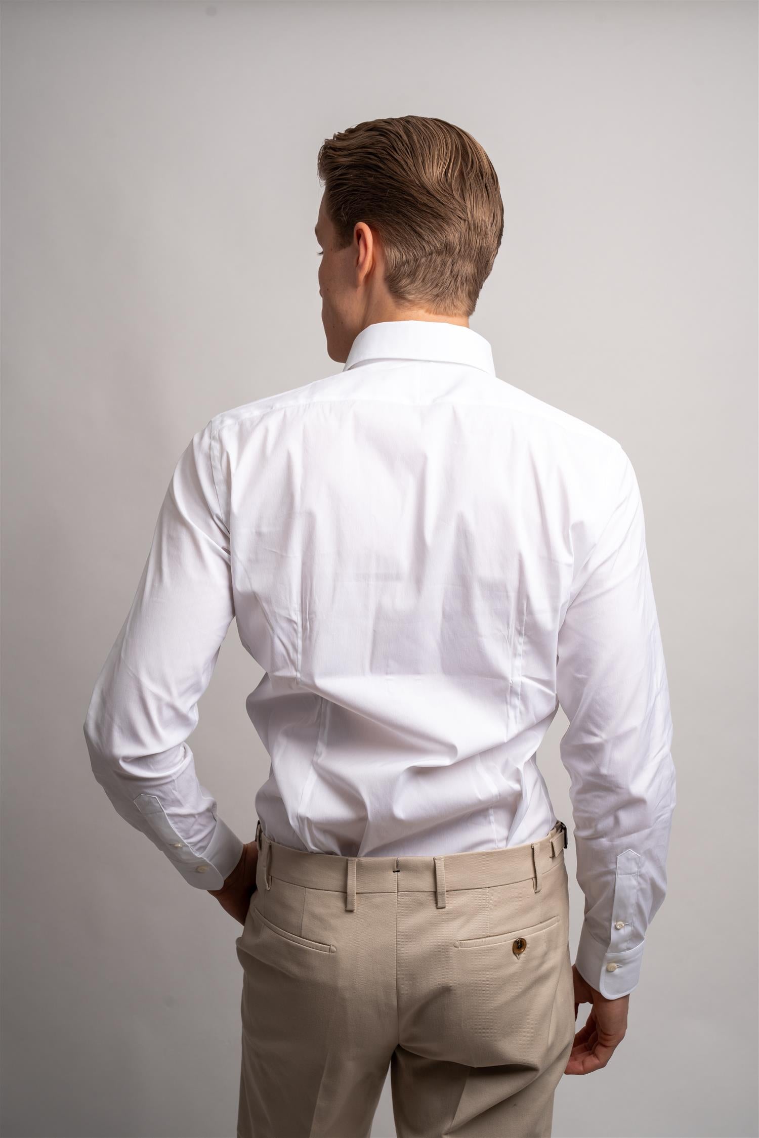 Spread Collar - White