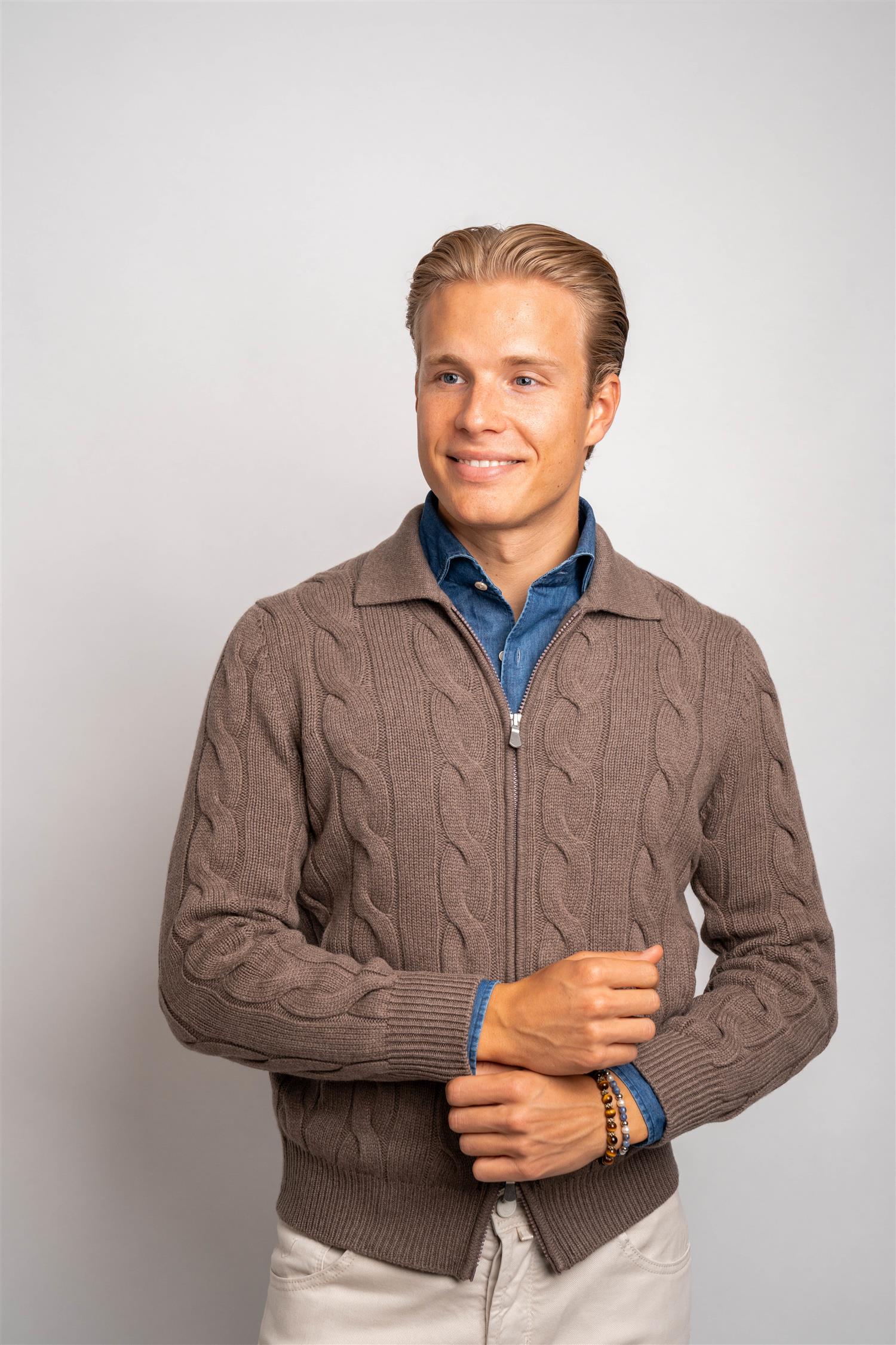 Full Zip Cable - Brown