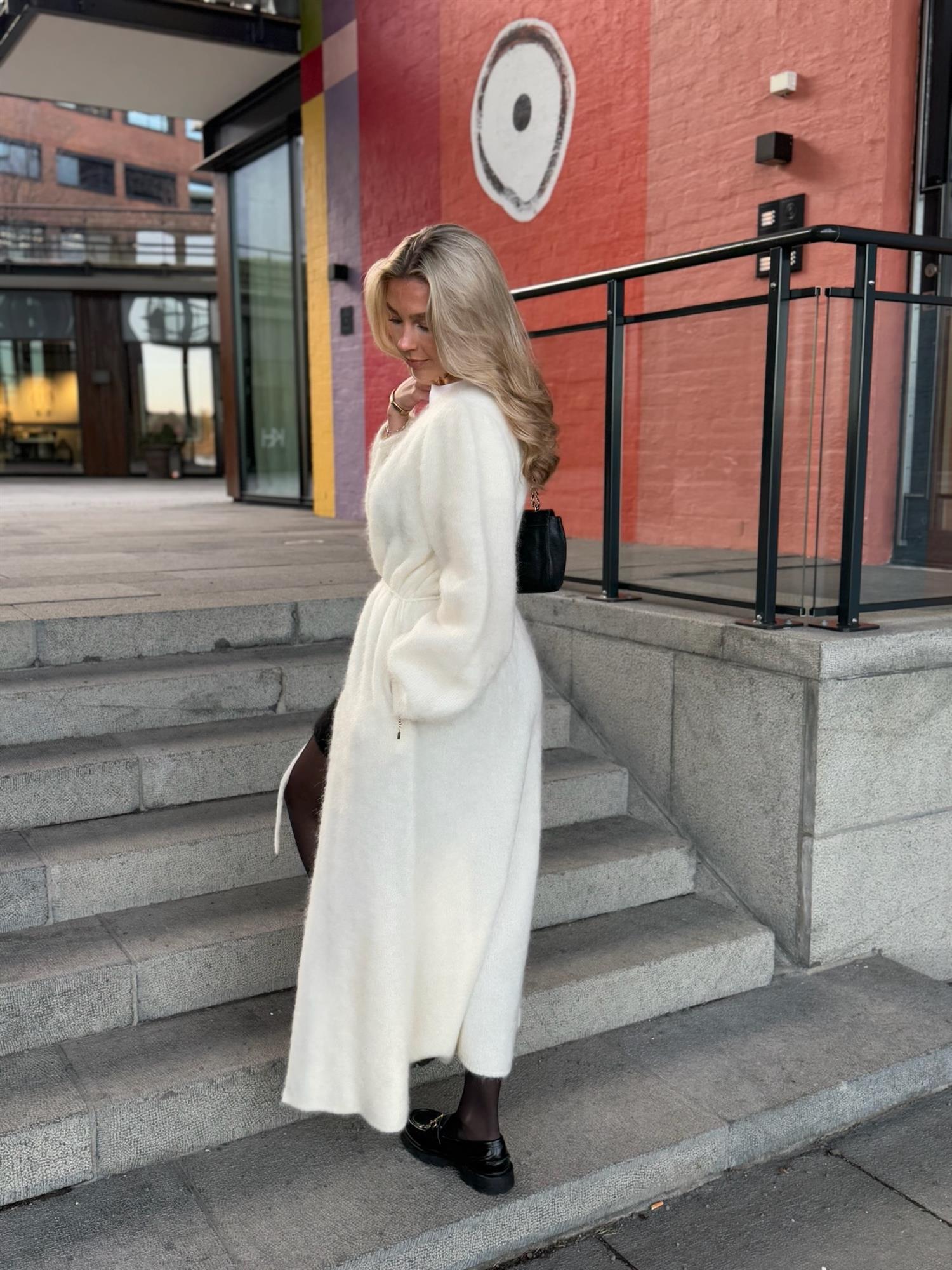 Olivia Chunky Cardigan Bright White