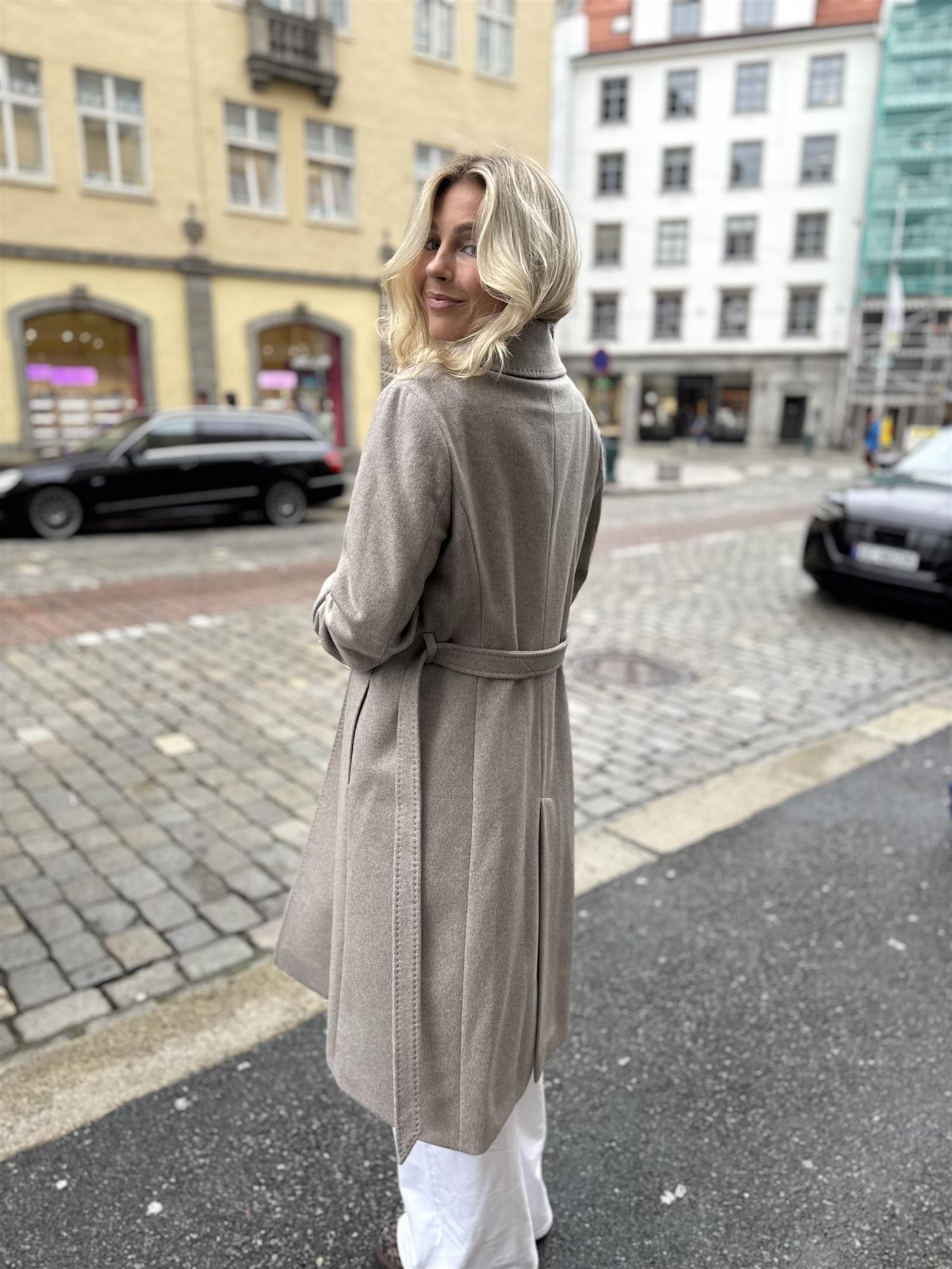 Long Coat Cacha Grey Brown Belt and Buttons
