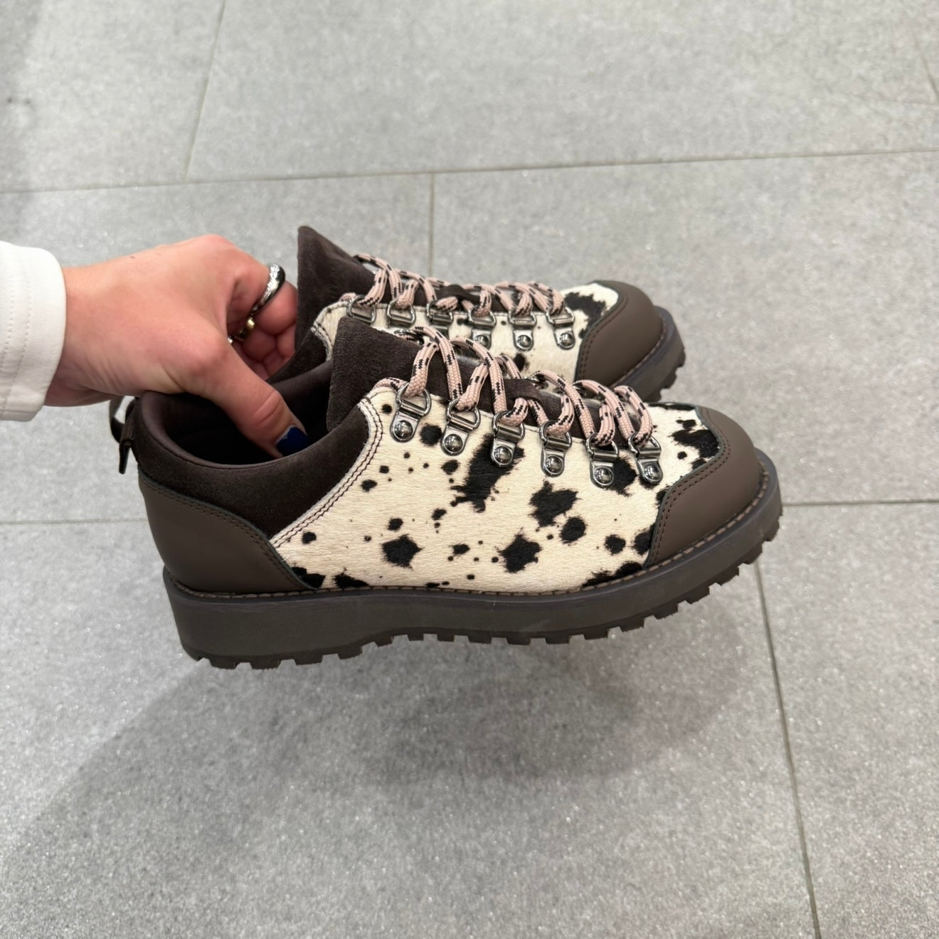 Dune Low - Hairy Cow Leather