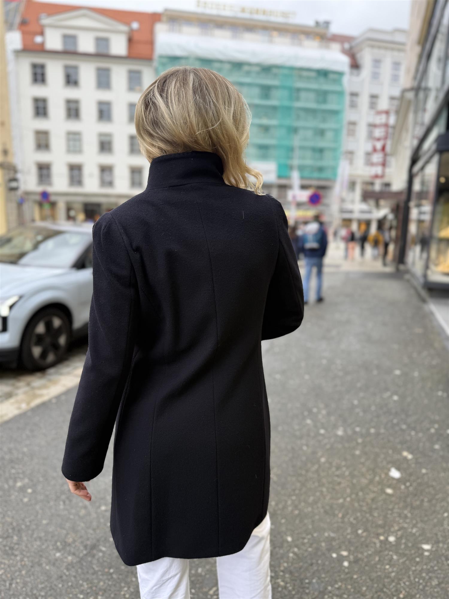 Coat Wool Detachable Nylon Bib