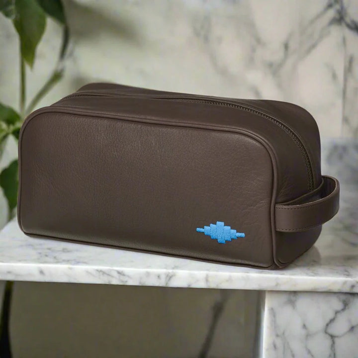 Hombre Washbag - Brown