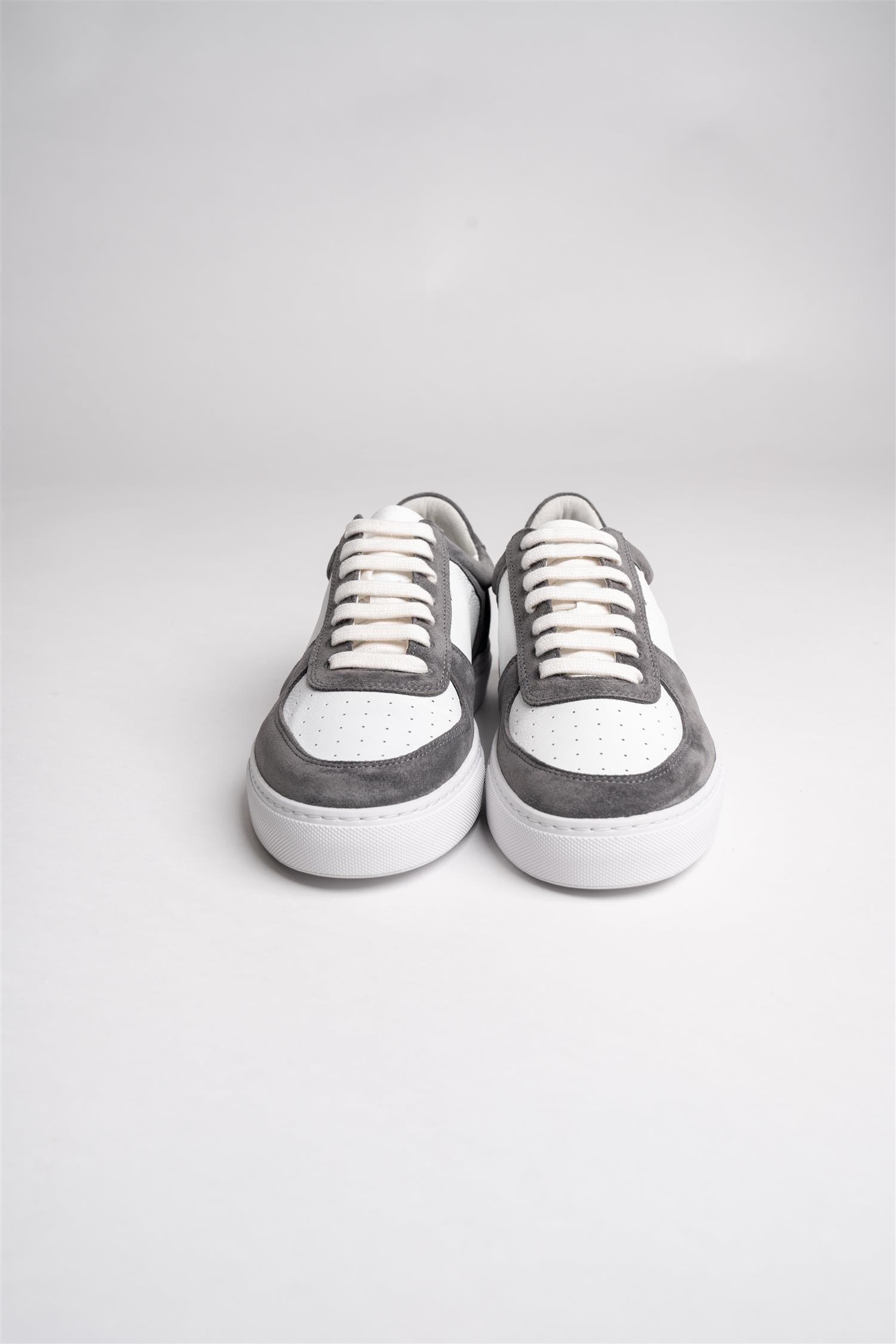 Sneaker 2 - Grey suede