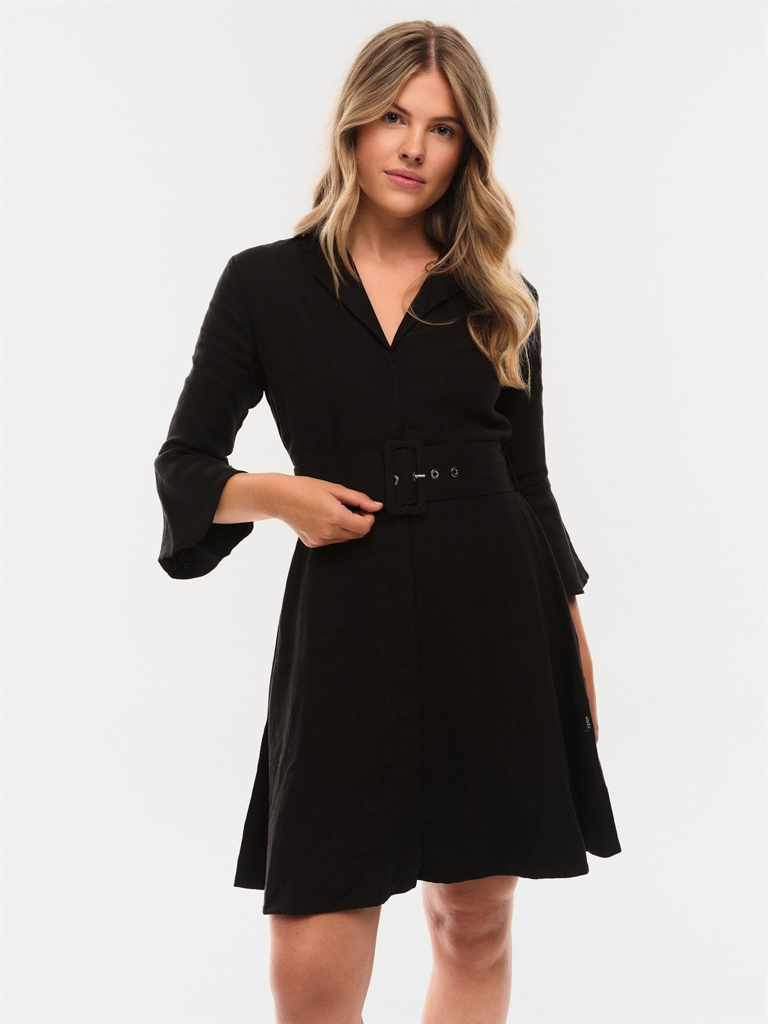 Astrid Linen Dress Black