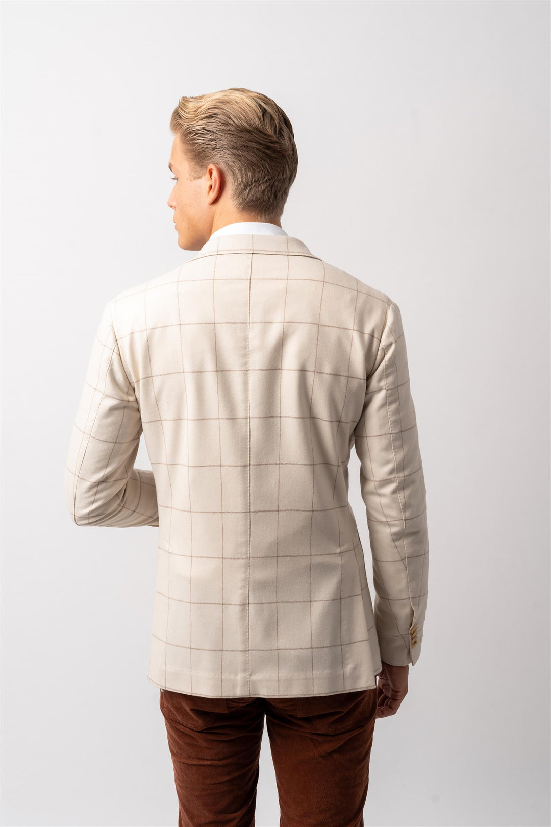 Unstructured jacket/cream