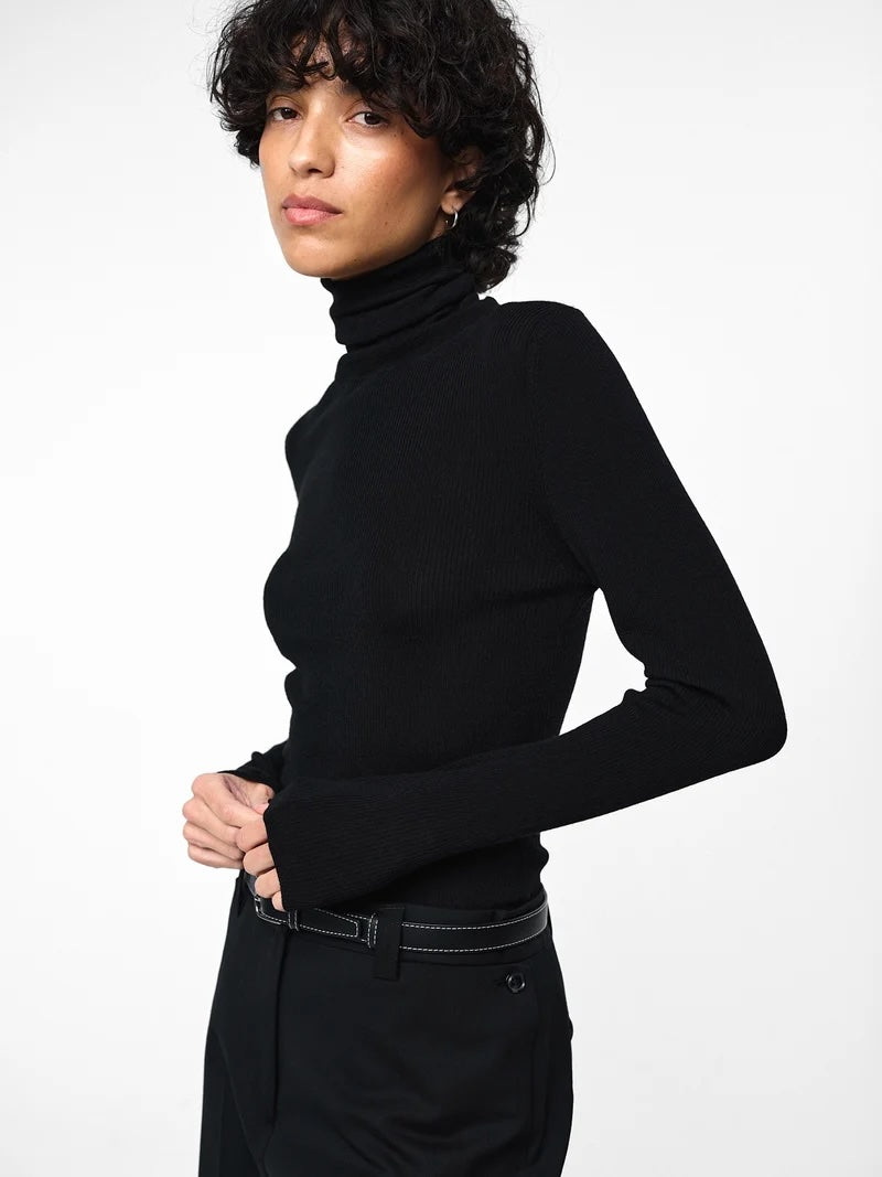 Astri Longsleeve Black