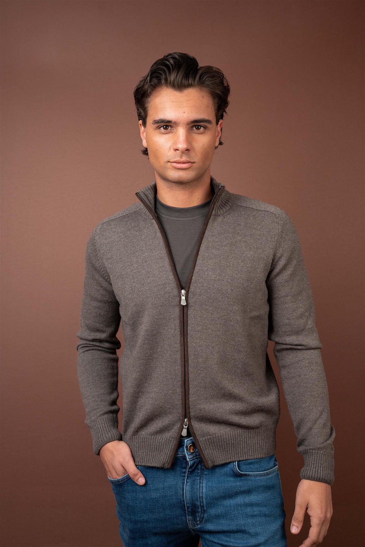 Full Zip - Brown/Brown