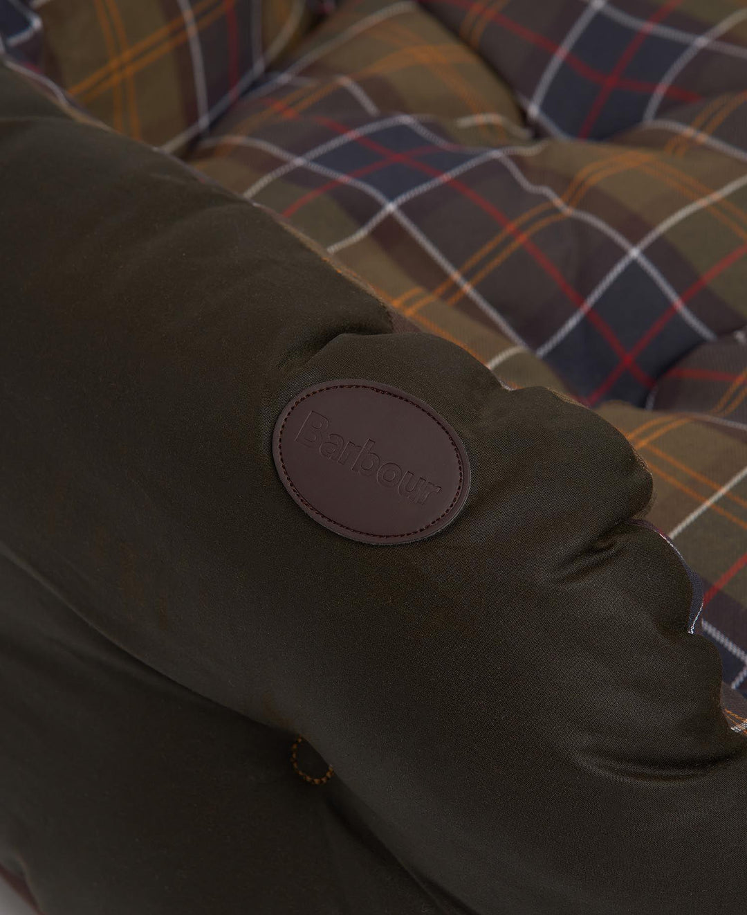 Barbour Wax/Cotton Dog Bed 30in