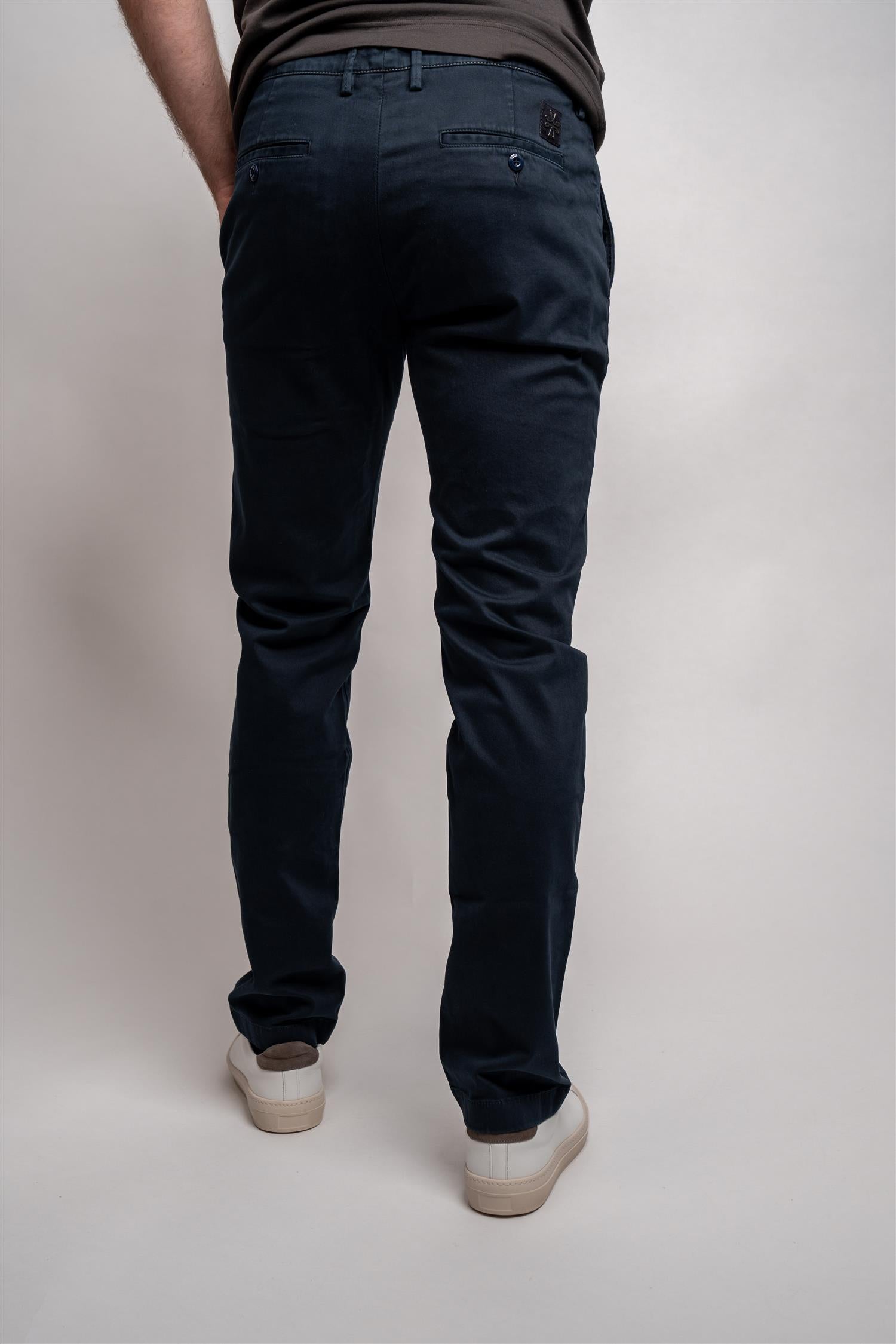 Bobby Chinos - Navy