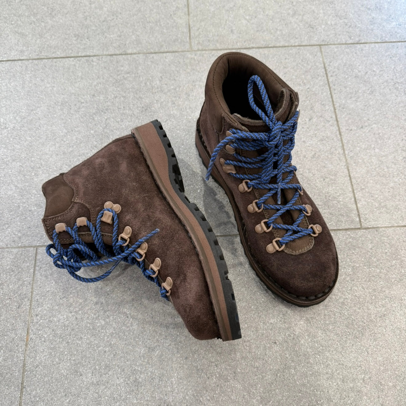W Roccia Vet Bison Suede
