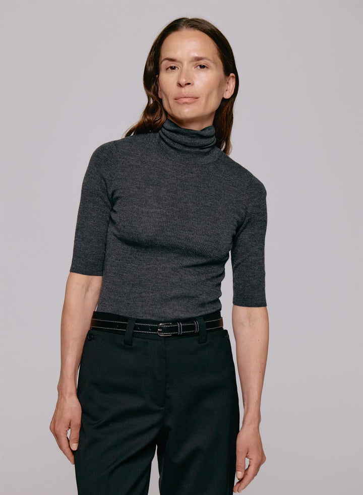 Kristin Top Dark Grey